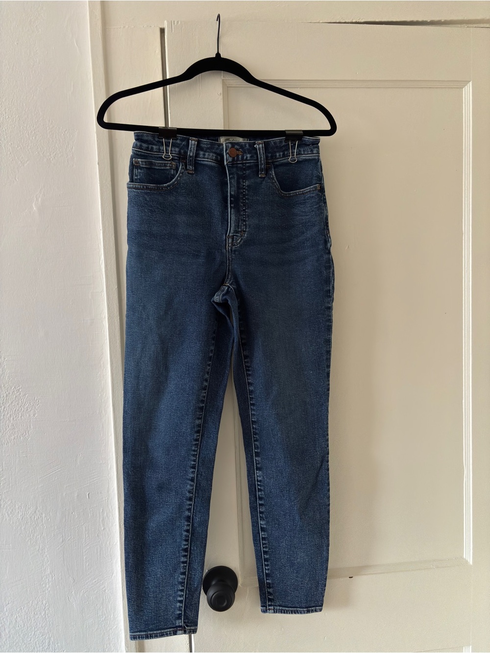 Madewell Curvy Roadtripper High-Rise Skinny Jeans in Dark Blue
